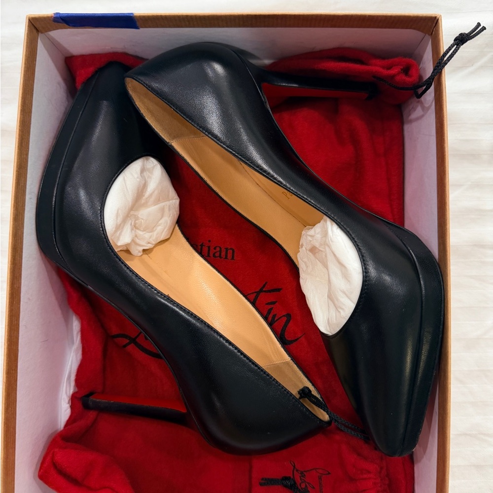 ✨ Christian Louboutin Rare & Retired Pigalle Plato 36.5  — 6.5